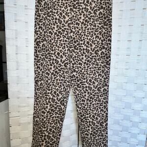 NWT Ann Taylor The Slim Leopard Print Ankle pants Size 8
